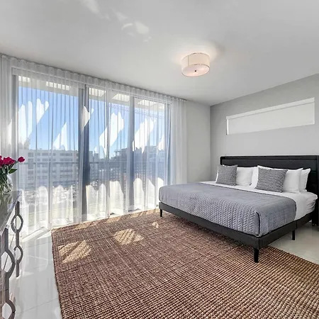 Bay Breeze Premium Apartments By Eskape Collection-2