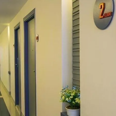 Lee Nova Hotel-2