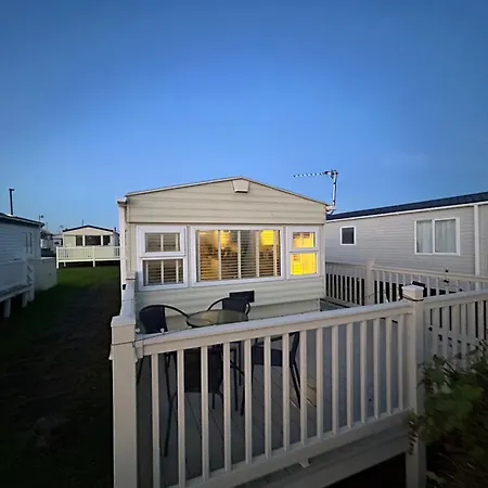 Down By The Bay - Whitley Bay Holiday Park - Sea View-3