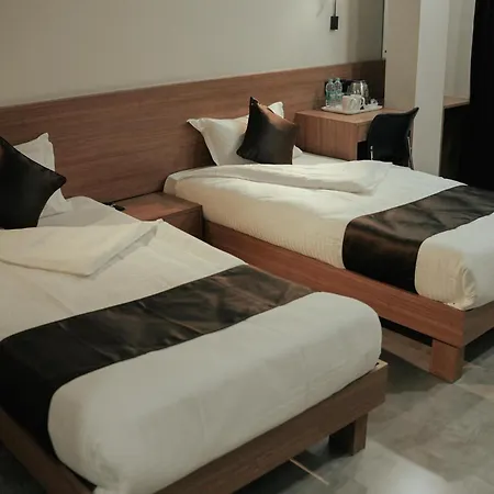 Hotel Momon-2