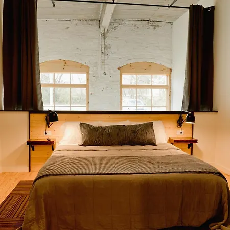 Loom Room Retreat-2