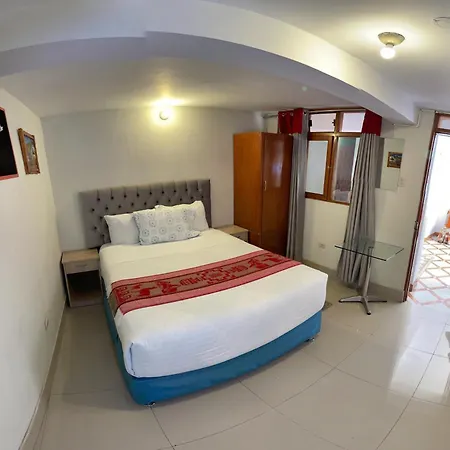 Villa Imperial **-3