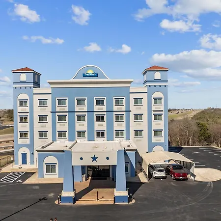 Days Inn By Wyndham Salado-2