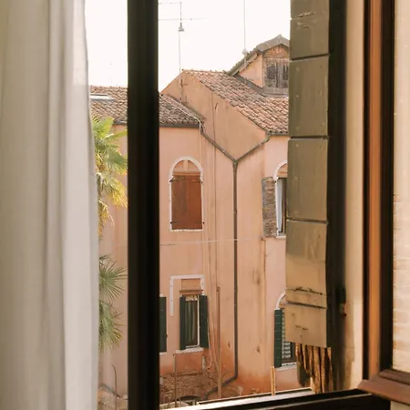 Ih Hotels Venezia Salute Palace (Adults Only)-2