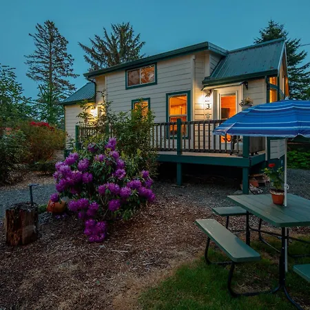 Sheltered Nook On Tillamook Bay-2
