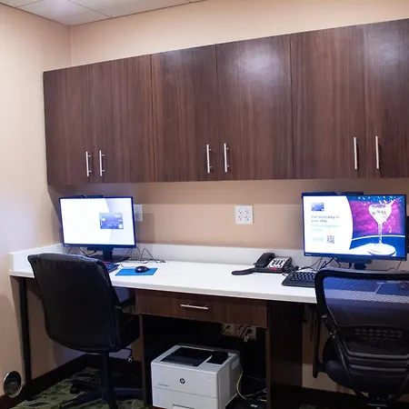 Hampton Inn & Suites Big Rapids, Mi-2