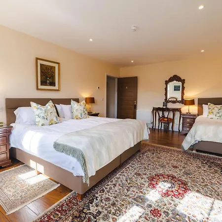 Heather House-3