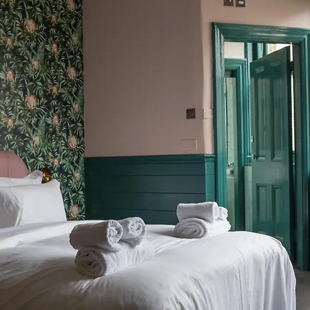 The Ship Rooms-2