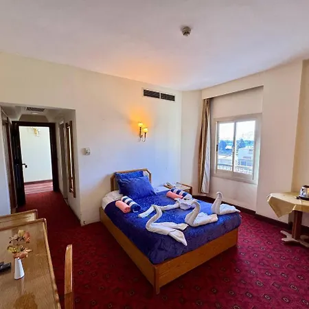 Queens Valley Hotel-2