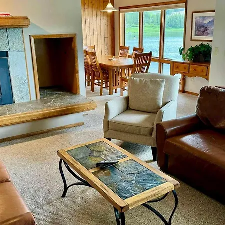 Lake Condo Big Sky Ski Resort - Heated Pool Access-2