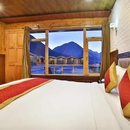 Snow Pine Luxury Wooden Cottage-3