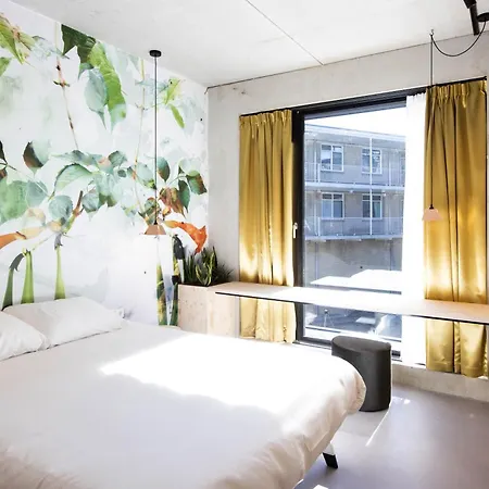 Moloko, Modern Designed Sleep & Shower Hotel In City Center, Digital Key By Sms-3