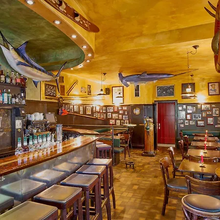Hemingway'S Heidelberg Hostel-2