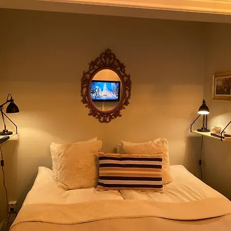 Strand Hotel-2