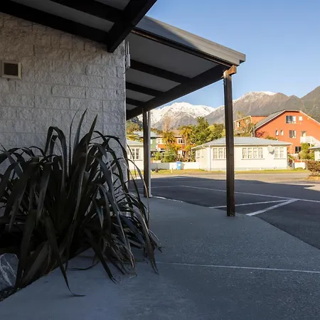 Alpine Glacier Motel-2