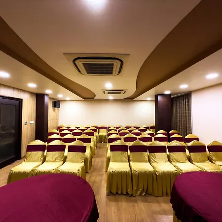 Royal Palm - Hotel Near Udaipur Railway Station-2