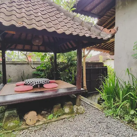 Aura Guesthouse-3