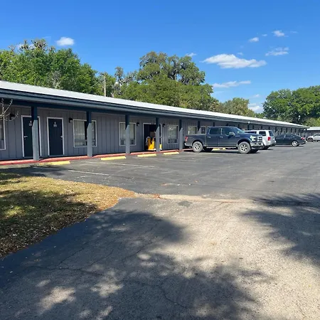 Labelle Motel-3