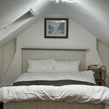 Room 10 Ng3 2Az-3