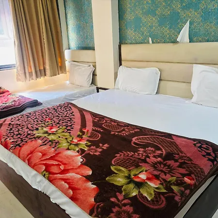 Hotel Greenwood-3