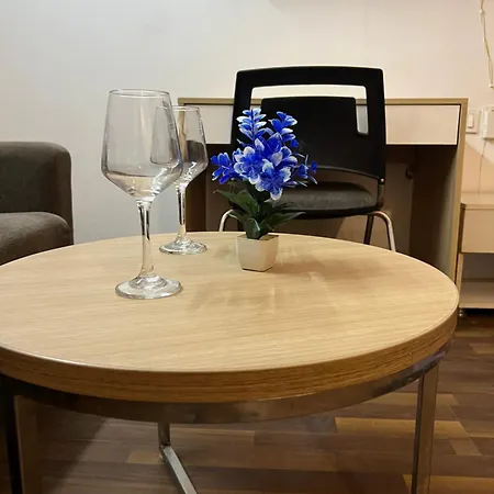 Golden Palms Studio Apartment-3