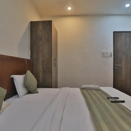 4Everstay By Janki Inn Most Luxury & Spacious Rooms Best Family Hotel In Varansi-2