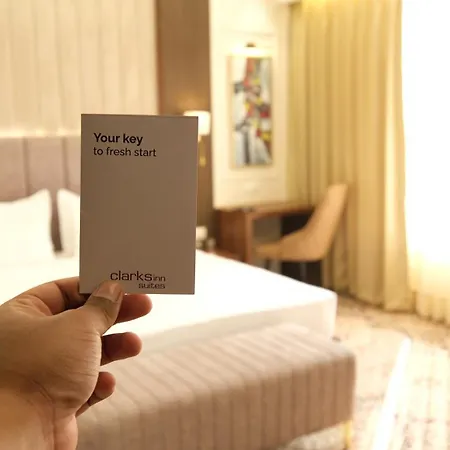 Clarks Inn Suites Agra Near Tajmahal-3