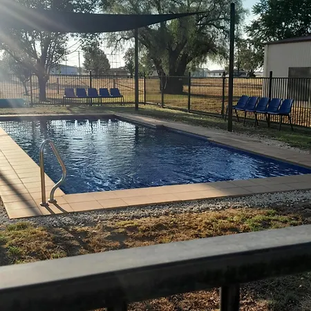 Narromine Aerodrome Tourist Park And Motel-3