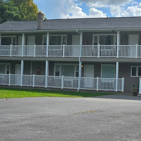 Captain'S Inn And Suites-2