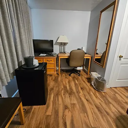 Captain'S Inn And Suites-2