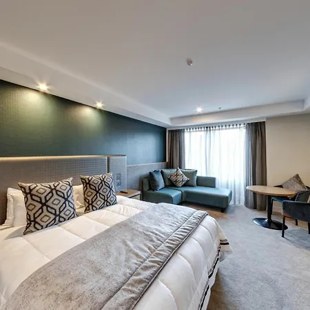Distinction Luxmore Hotel-3