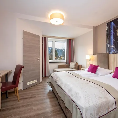 Hotel Junior By Max 70-2