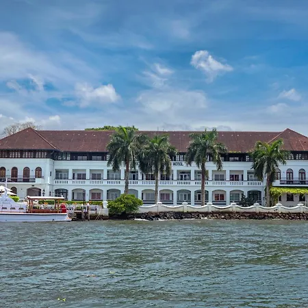 Brunton Boatyard - A Cgh Earth Experience-3