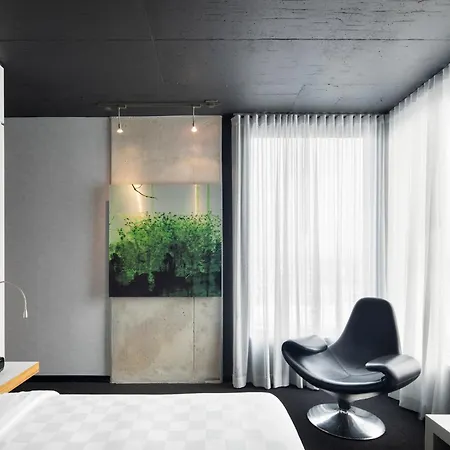 Alt Hotel Toronto Airport-3