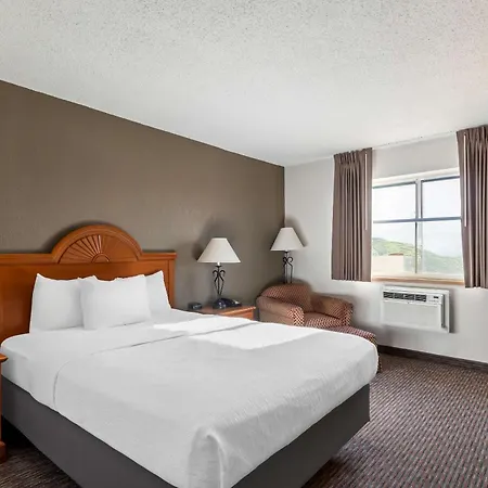 Quality Inn Sidney I-80-2