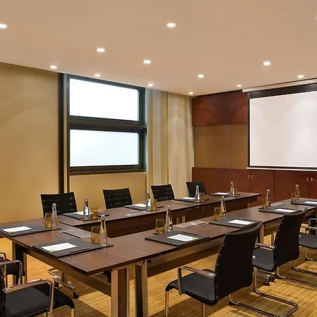 Courtyard By Marriott World Trade Center, Abu Dhabi-3
