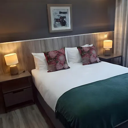 La Orchard Hotel-3