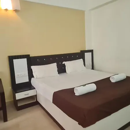 Hotel City Garden-3