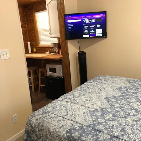 Shady Willow Guest House - Small Private Units For Tourists & Travellers-3