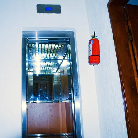 Noblesse Hotel-2