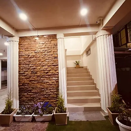 Divina Amore Guest House-3