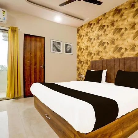 Gaurav Hotel And Restaurant-3