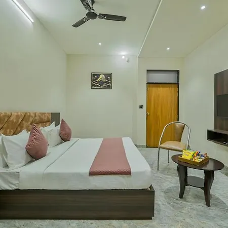 Hotel Blueberry Resort Bhilwara-3