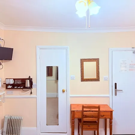 Europa House Hotel, London Paddington-3
