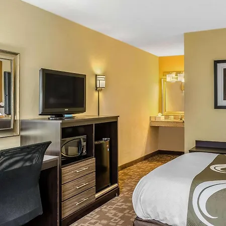 Quality Inn University Area-3