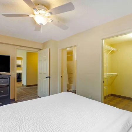 Extended Stay America Select Suites - Orlando - Lake Mary - 1040 Greenwood Blvd-2
