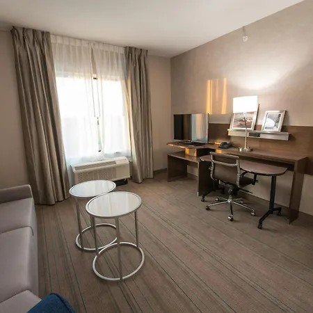 Fairfield Inn & Suites By Marriott Huntsville-2