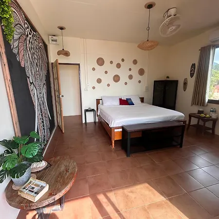 Tchin Tchin Guesthouse-3