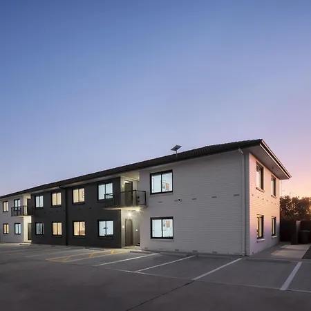 Whyalla Skysuites-2