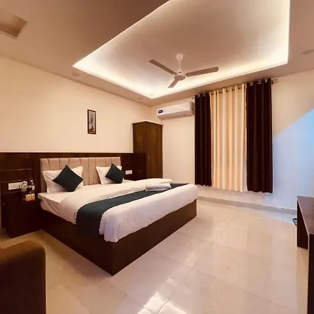 Hotel Divine Ganga, Bhupatwala-2